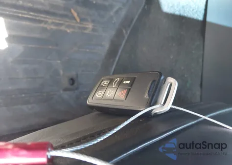 2013 Volvo S60 T5/T5 Platinum/T5 Premier/T5 Premier Plus z USA, uszkodzony, nr VIN YV1612FH4D2233304